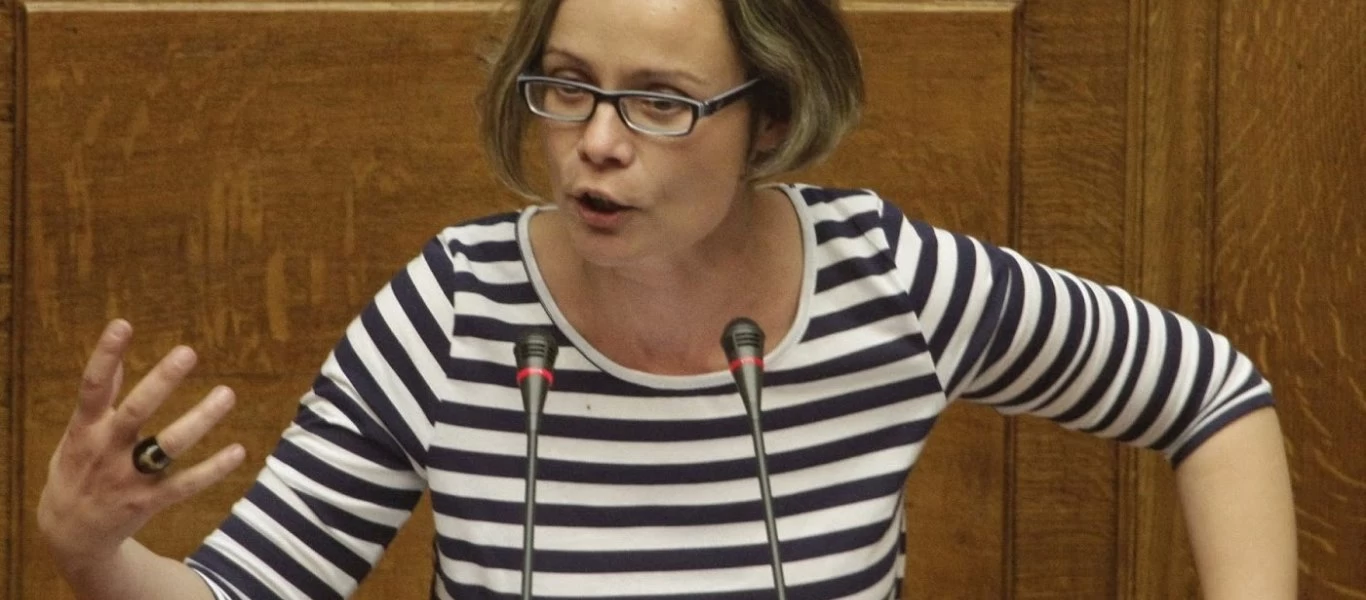 Ε. Σκούφα: «Το νομοσχέδιο δημιουργεί ένα σχολείο κομφορμιστικό - Να αφήσουμε τα νήπια να χαρούν την ηλικία τους»